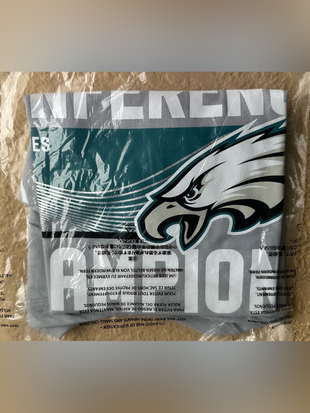 Philadelphia Eagles Nike 2022 NFC Champions Locker Room Trophy M T-Shirt NWT